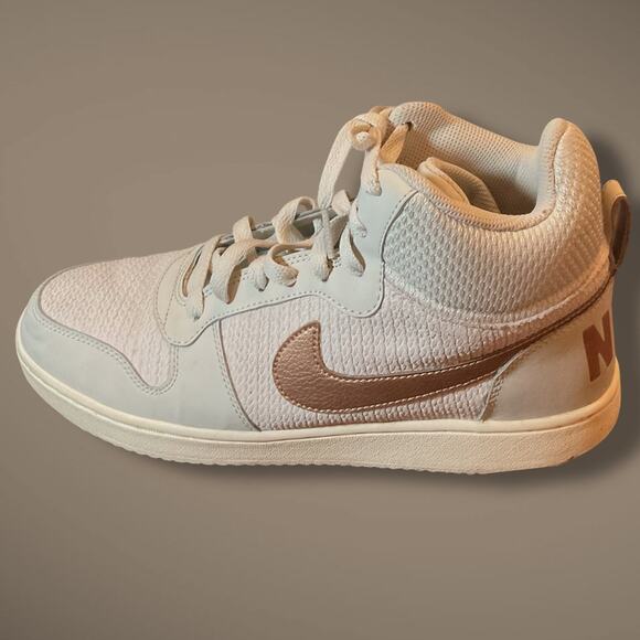 Wmn's 10 NIKE COURT BOROUGH Mid Premium Light Bone Ivory Sneakers 844907-003 EUC - Picture 5 of 12